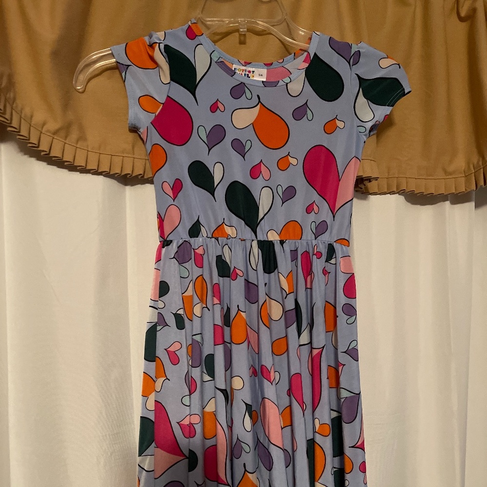 Girls dress